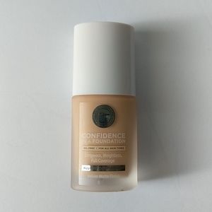 IT Cosmetics Confidence in a Foundation
